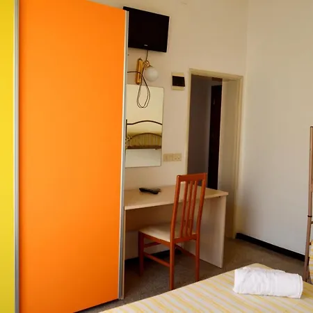 Guest house In Guest - New Cirene Triple Economy With Full Rimini