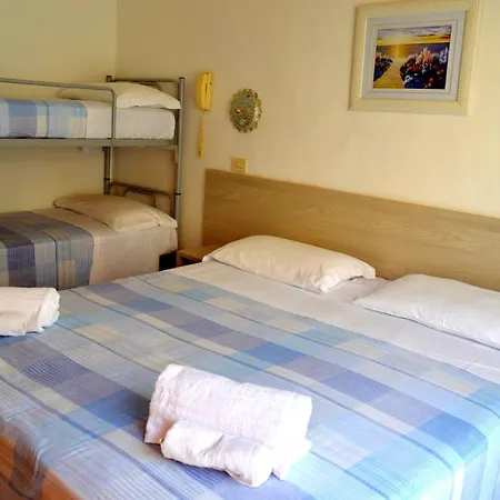 In Guest - New Cirene Triple Economy With Full Guest house *