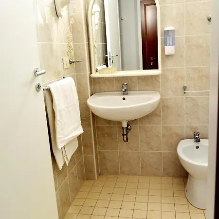 In Guest - New Cirene Triple Economy With Full Rimini