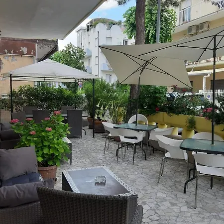 In Guest - New Cirene Triple Economy With Full *