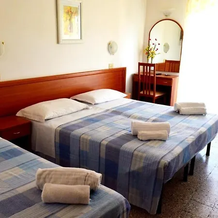بيت ضيافة In Guest - New Cirene Triple Economy With Full *