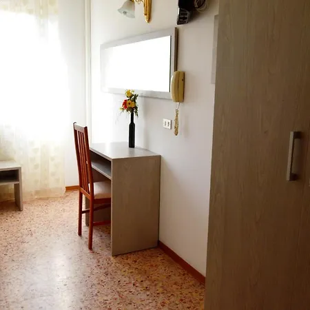 In Guest - New Cirene Triple Economy With Full * ريميني